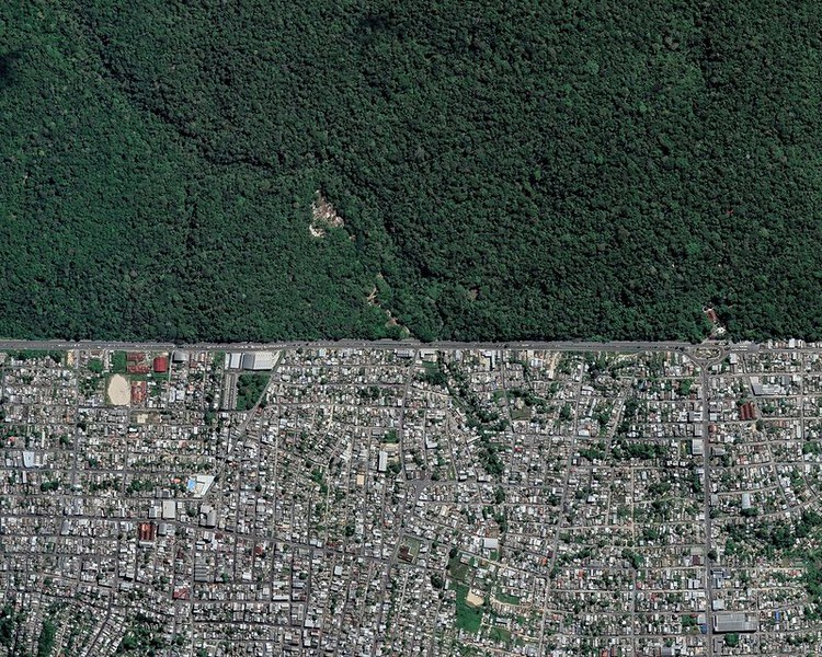 Amazonian Cities: What It Is Like to Live Close to the Largest Tropical Rainforest on the Planet - Image 1 of 12